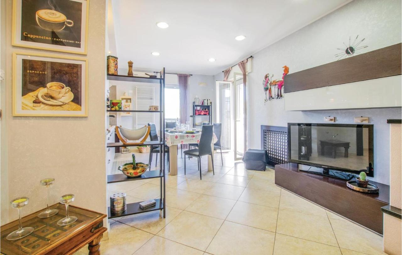 Awesome Apartment In Bari With Wifi Exterior foto