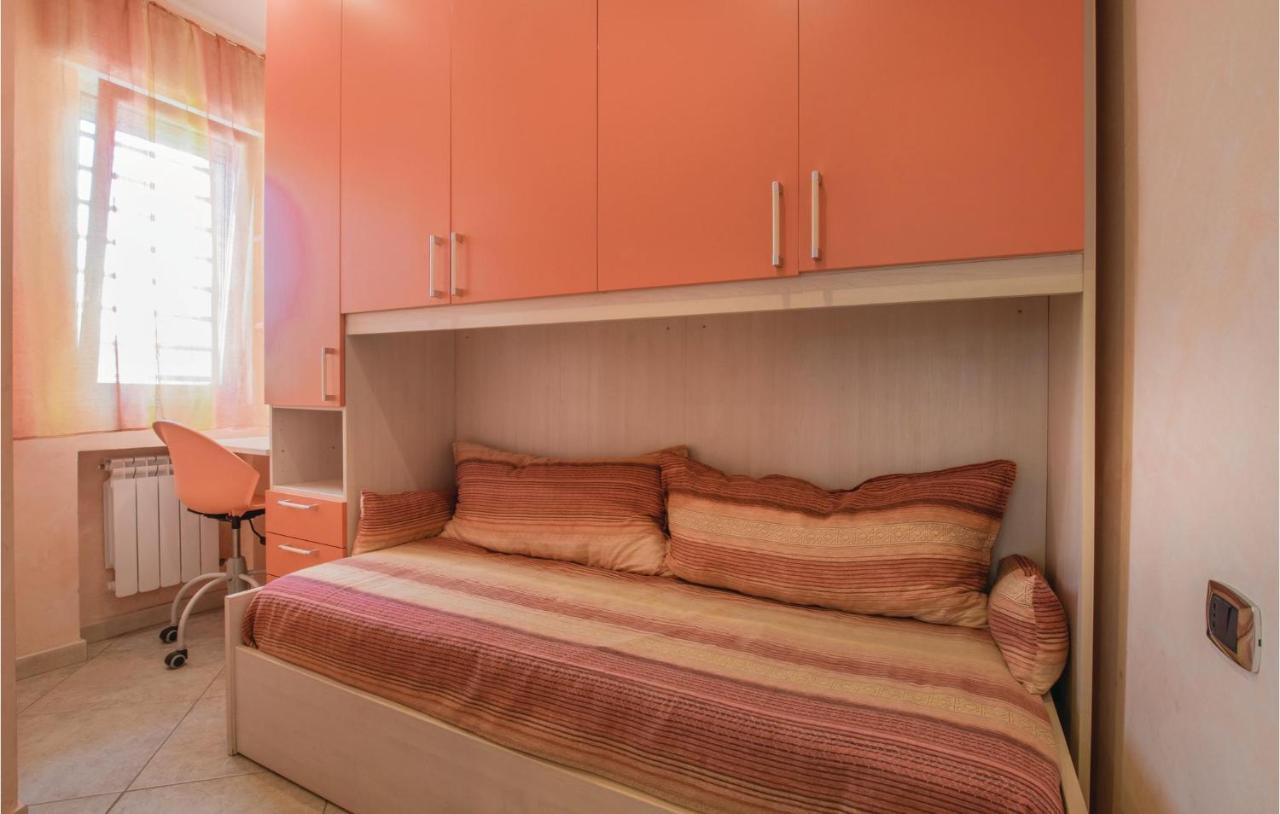 Awesome Apartment In Bari With Wifi Exterior foto